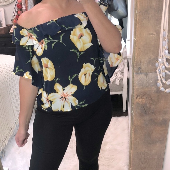 Altr’D State size small navy & yellow floral top - Picture 1 of 3